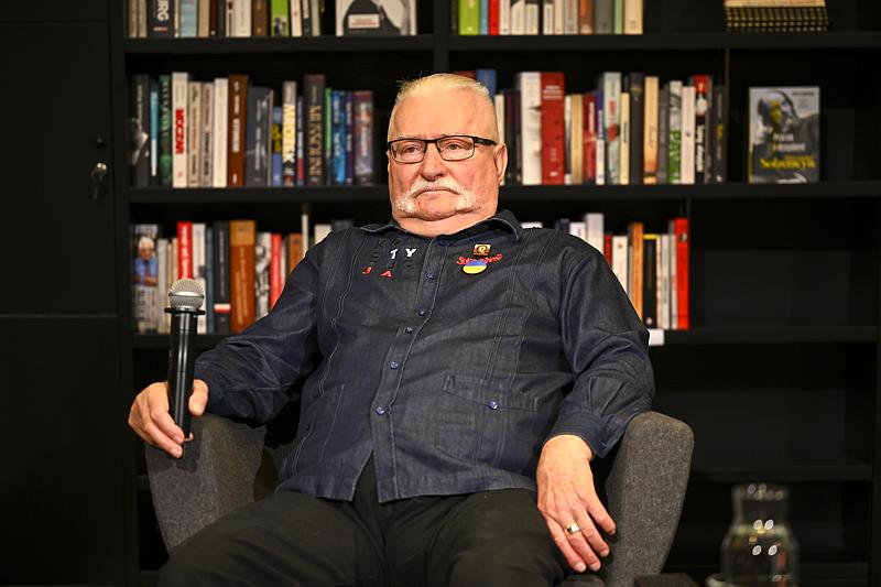 Grafika programu „Lech Wałęsa. Nasza historia”